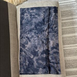 Lululemon scarf